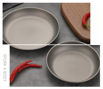 Pure Titanium Camping Plate – Lightweight, Antibacterial & Eco-Friendly Outdoor Tableware